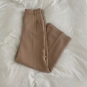 Aritzia Wilfred Effortless Crop CAMEL 2
